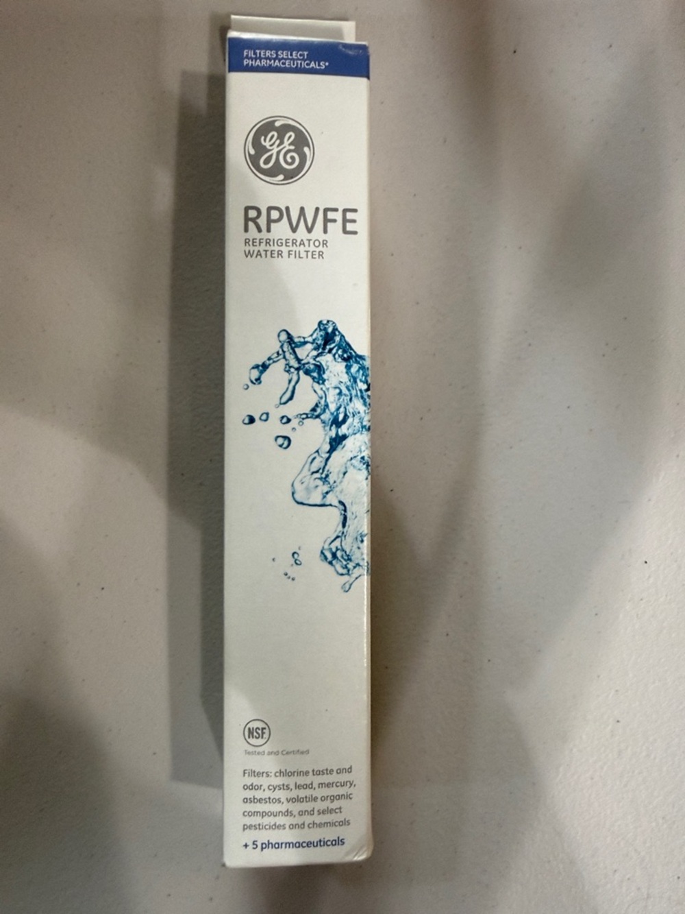 GE RPWFE Refrigerator Water Filter - White with Blue Accents